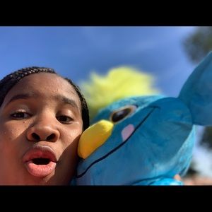 Meet your Posher, Naomi